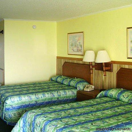 Sea Hawk Oceanfront Motel Myrtle Beach Oda fotoğraf