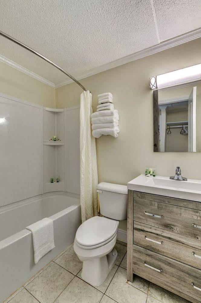 Sea Hawk Oceanfront Motel Myrtle Beach Dış mekan fotoğraf